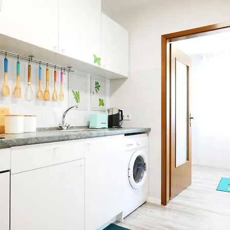 Apartment Mit Garten *